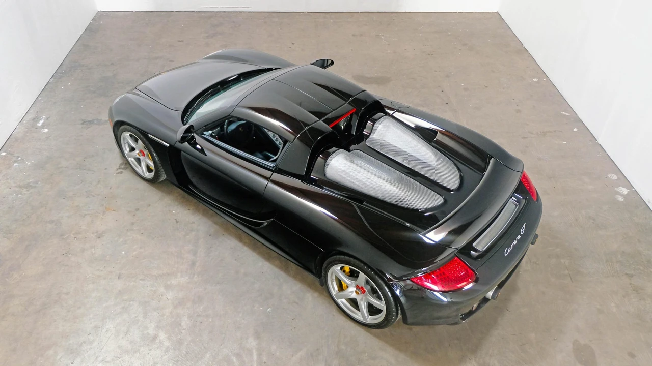 2004 Porsche Carrera GT - Image 26 of 31
