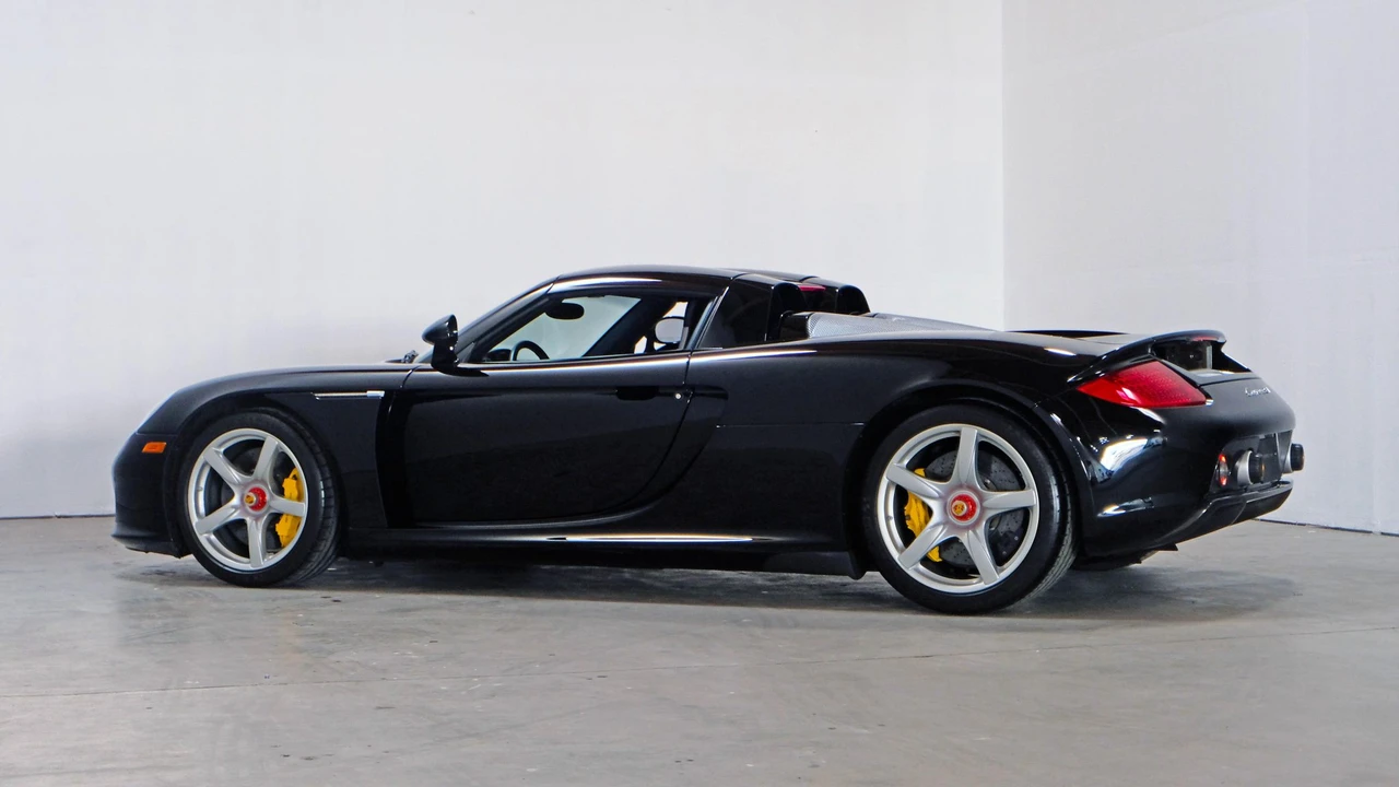 2004 Porsche Carrera GT - Image 17 of 31