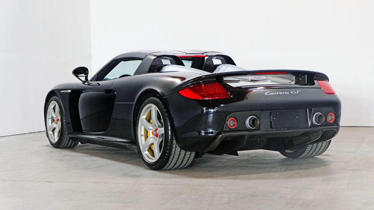2004 Porsche Carrera GT - Image 29 of 31