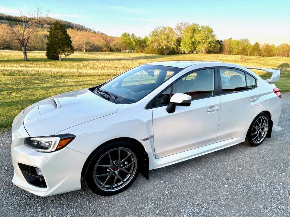 2015 Subaru Impreza WRX STi 4th Gen - Image 6 of 31