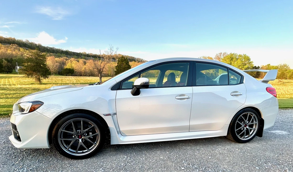 2015 Subaru Impreza WRX STi 4th Gen - Image 9 of 31