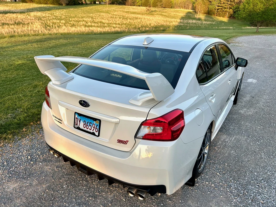 2015 Subaru Impreza WRX STi 4th Gen - Image 23 of 31