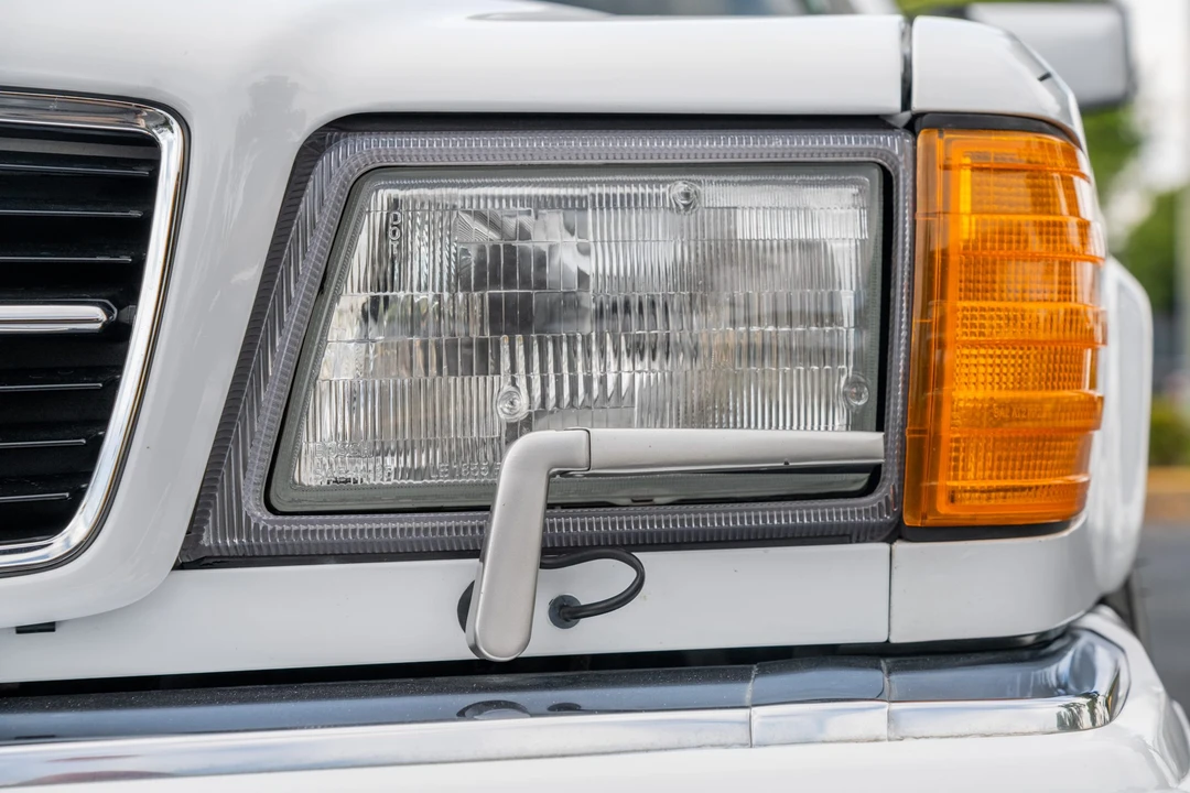 1988 Mercedes-Benz C126 S-Class Coupe - Image 14 of 31
