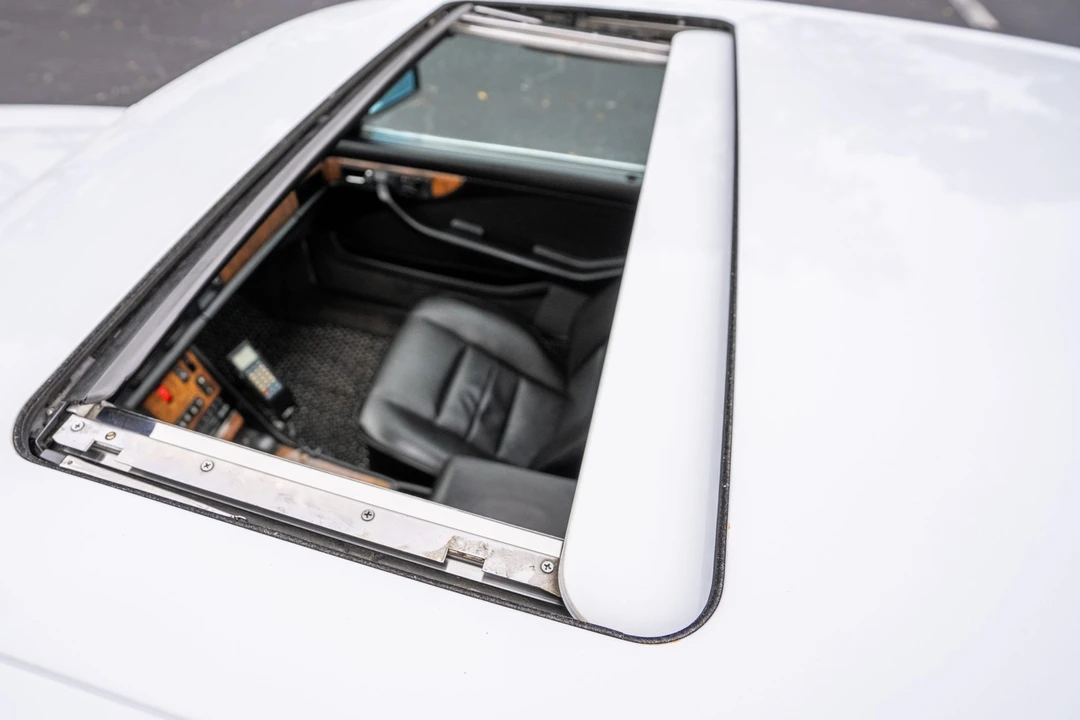 1988 Mercedes-Benz C126 S-Class Coupe - Image 28 of 31