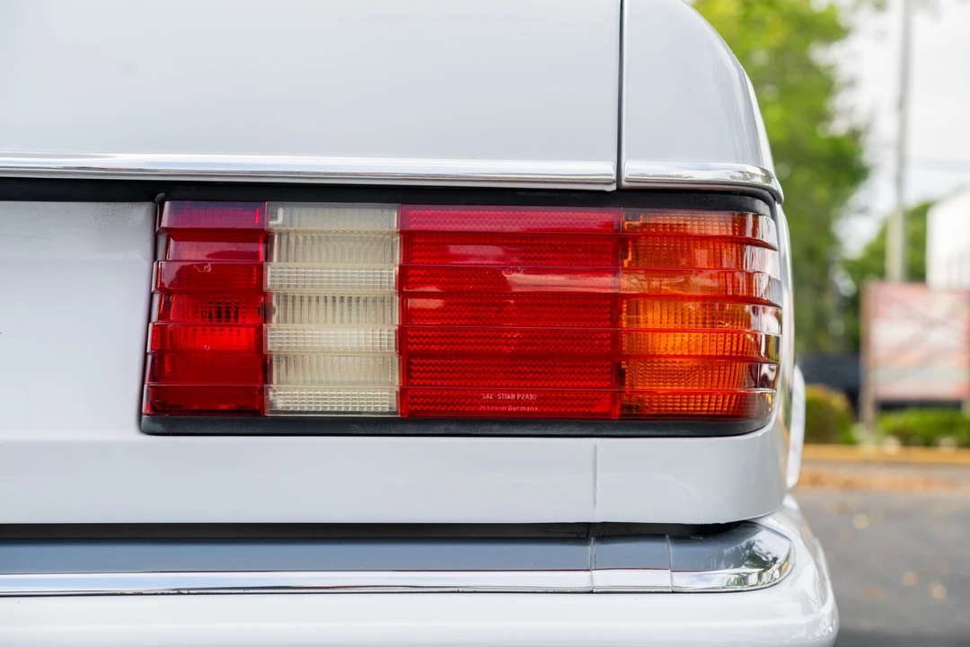 1988 Mercedes-Benz C126 S-Class Coupe - Image 20 of 31