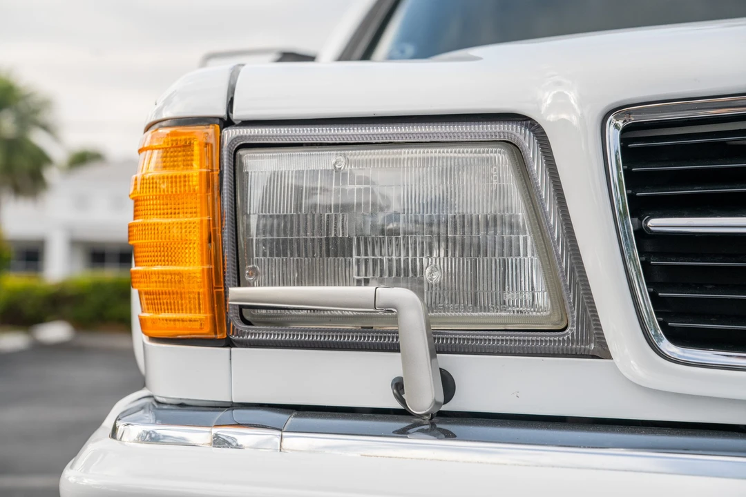 1988 Mercedes-Benz C126 S-Class Coupe - Image 13 of 31