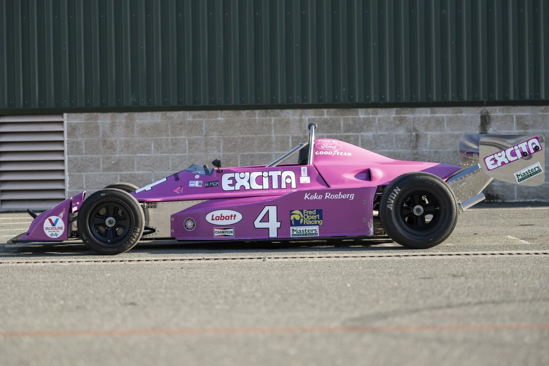 1977 Chevron - Image 3 of 31