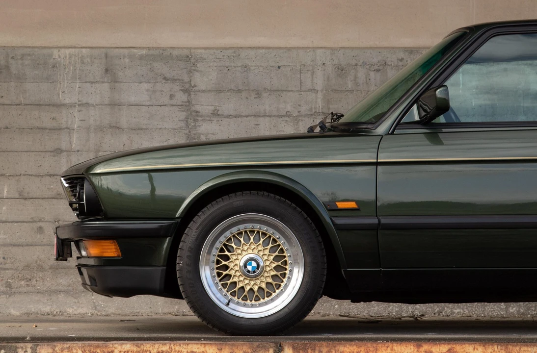 1987 BMW E28 M5 - Image 25 of 31