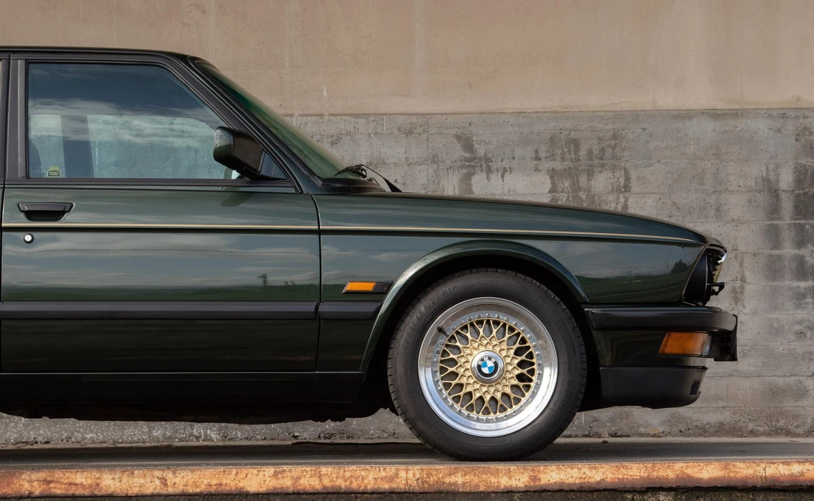 1987 BMW E28 M5 - Image 30 of 31