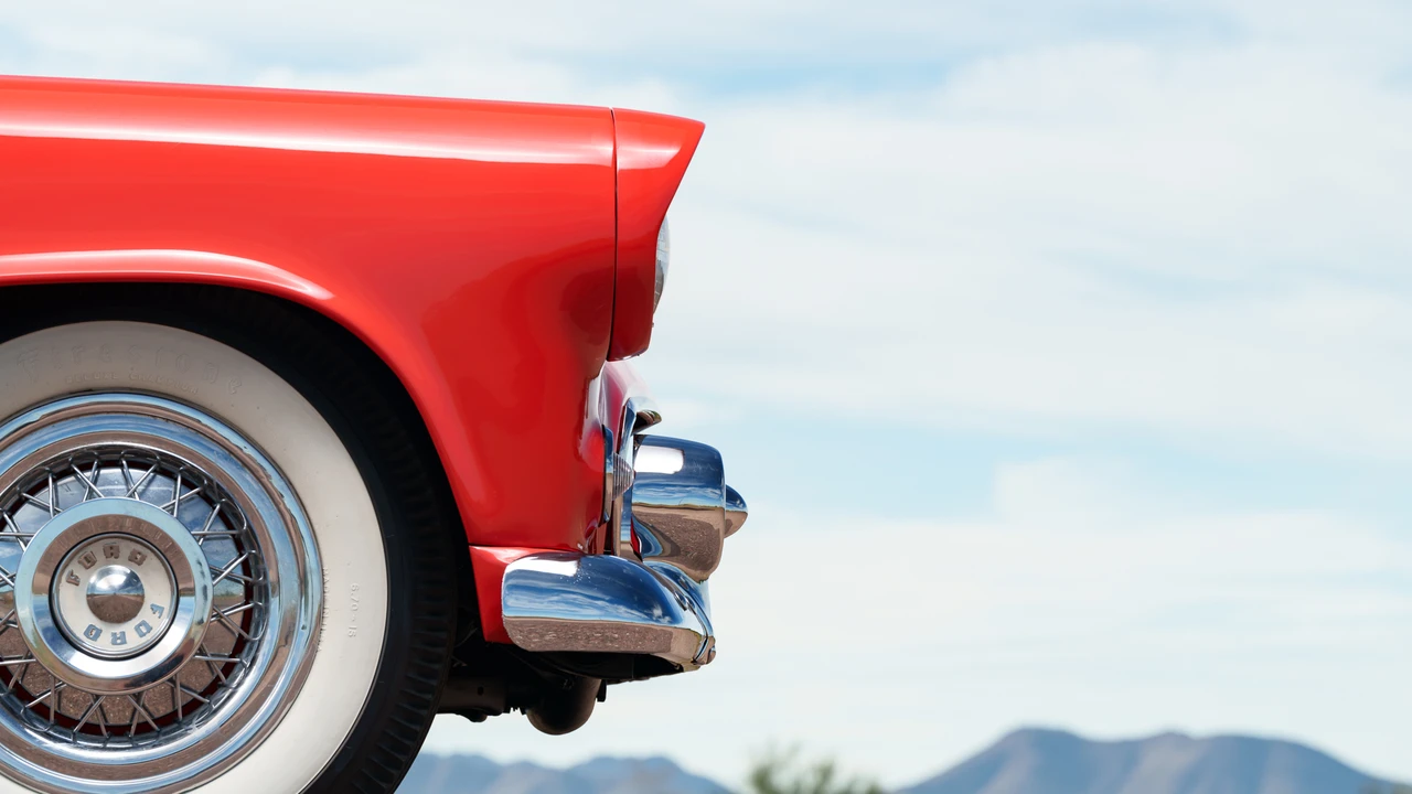 1956 Ford Thunderbird 1st Gen - Image 27 of 31