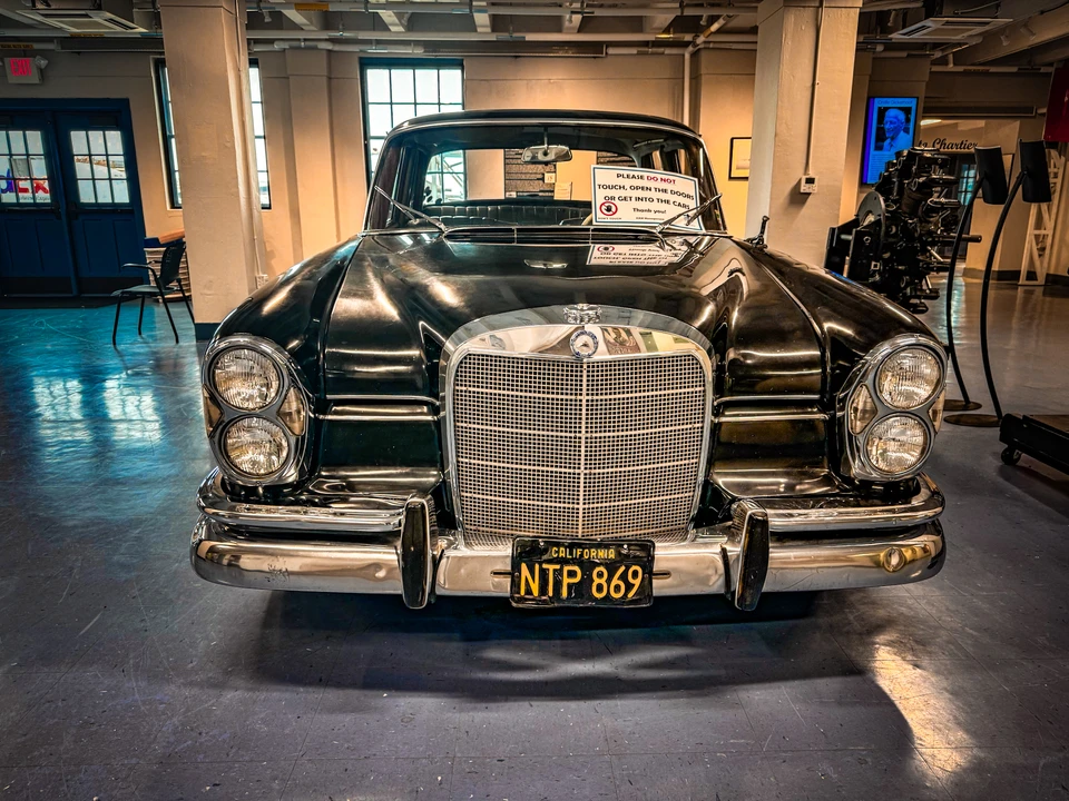 1960 Mercedes-Benz W111 Sedan - Image 8 of 31