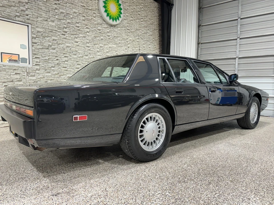 1989 Aston Martin Lagonda - Image 21 of 31