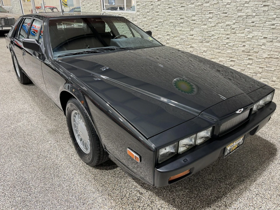 1989 Aston Martin Lagonda - Image 17 of 31