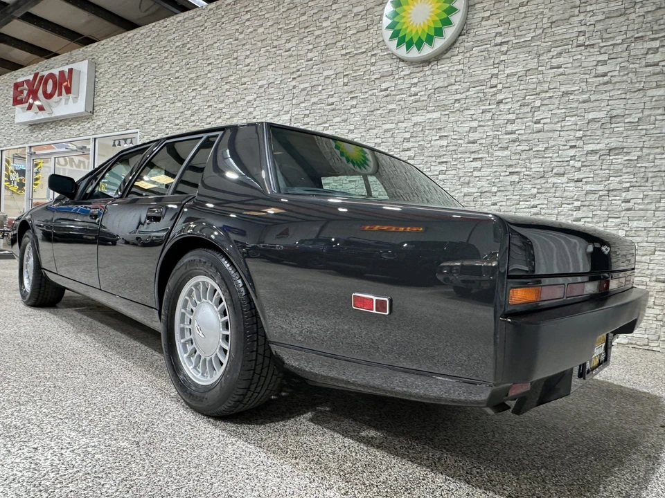1989 Aston Martin Lagonda - Image 30 of 31