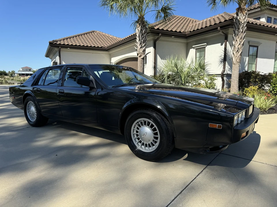 1989 Aston Martin Lagonda - Image 6 of 31