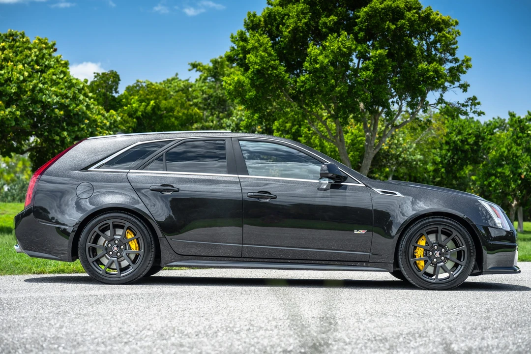 2013 Cadillac CTS-V 2nd Gen - Image 29 of 31