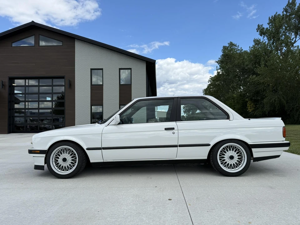 1989 BMW E30 3 Series - Image 7 of 31