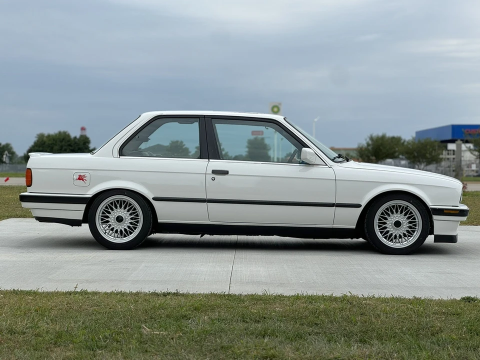 1989 BMW E30 3 Series - Image 18 of 31