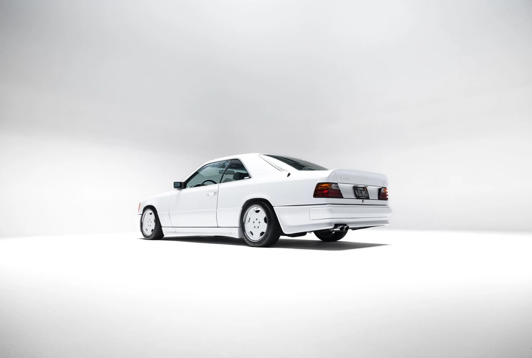 1990 Mercedes-Benz W124 E-Class - Image 13 of 31