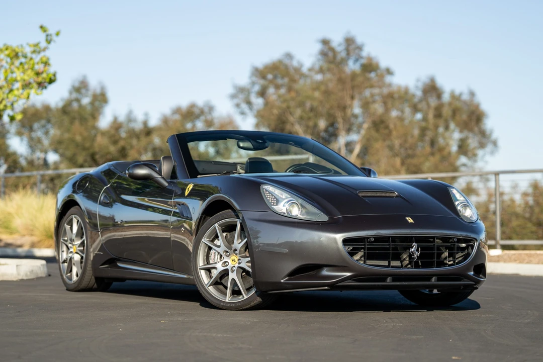 2011 Ferrari California - Image 1 of 31