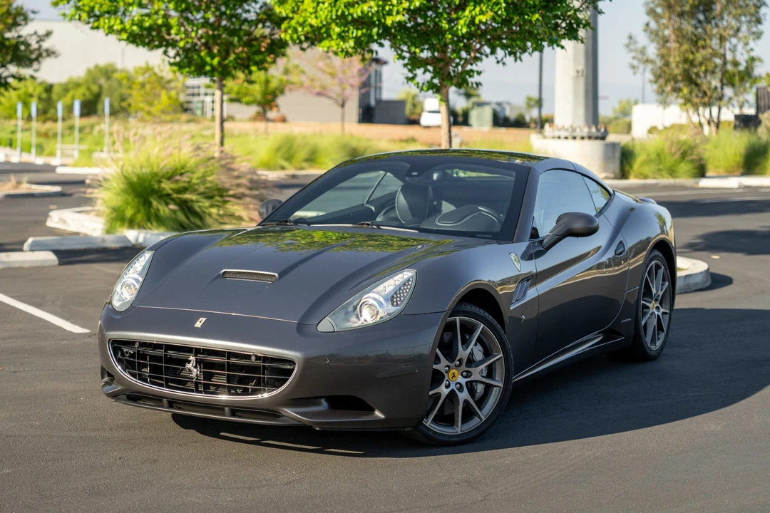 2011 Ferrari California - Image 16 of 31