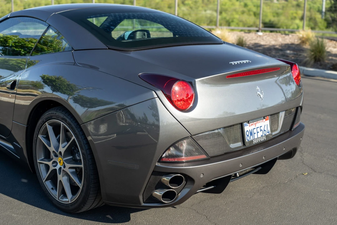 2011 Ferrari California - Image 29 of 31