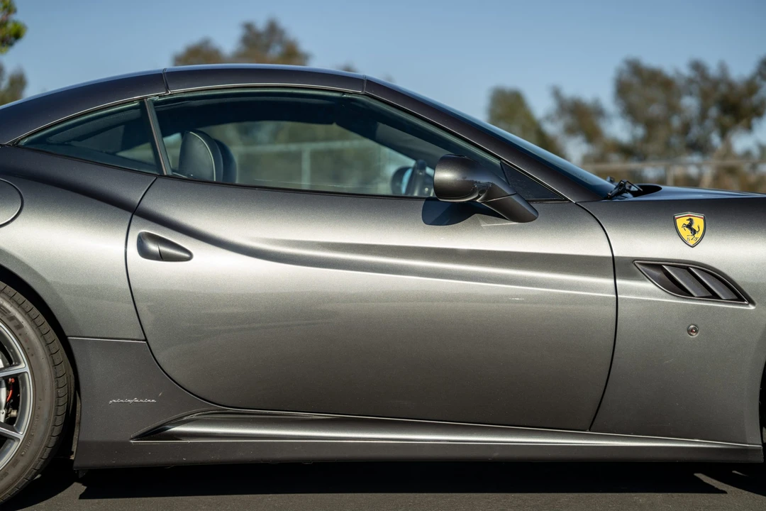 2011 Ferrari California - Image 24 of 31