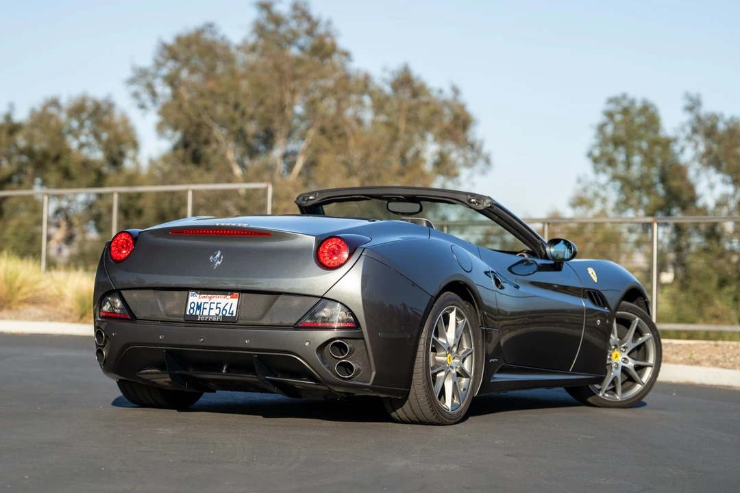 2011 Ferrari California - Image 4 of 31