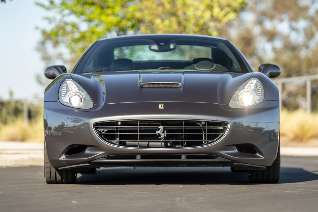 2011 Ferrari California - Image 17 of 31