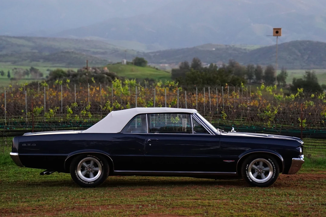 1964 Pontiac GTO 1st Gen - Image 18 of 31
