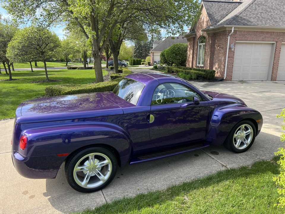 2003 Chevrolet SSR - Image 15 of 31