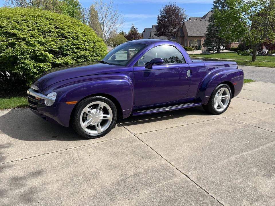 2003 Chevrolet SSR - Image 3 of 31