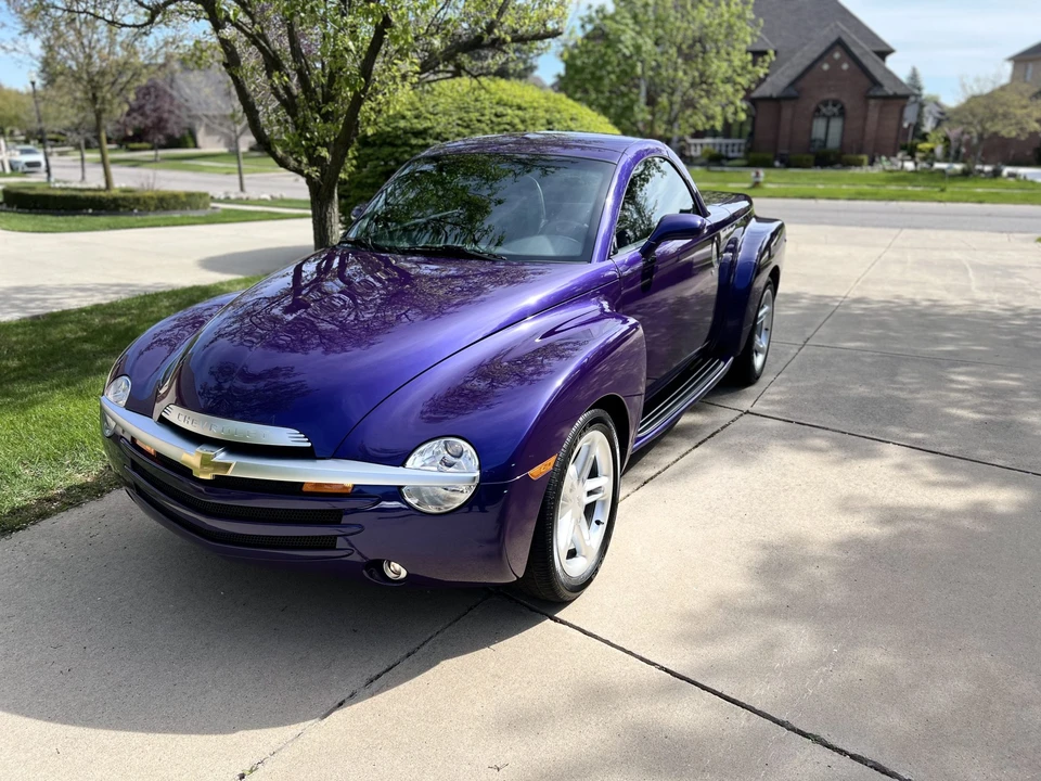 2003 Chevrolet SSR - Image 8 of 31