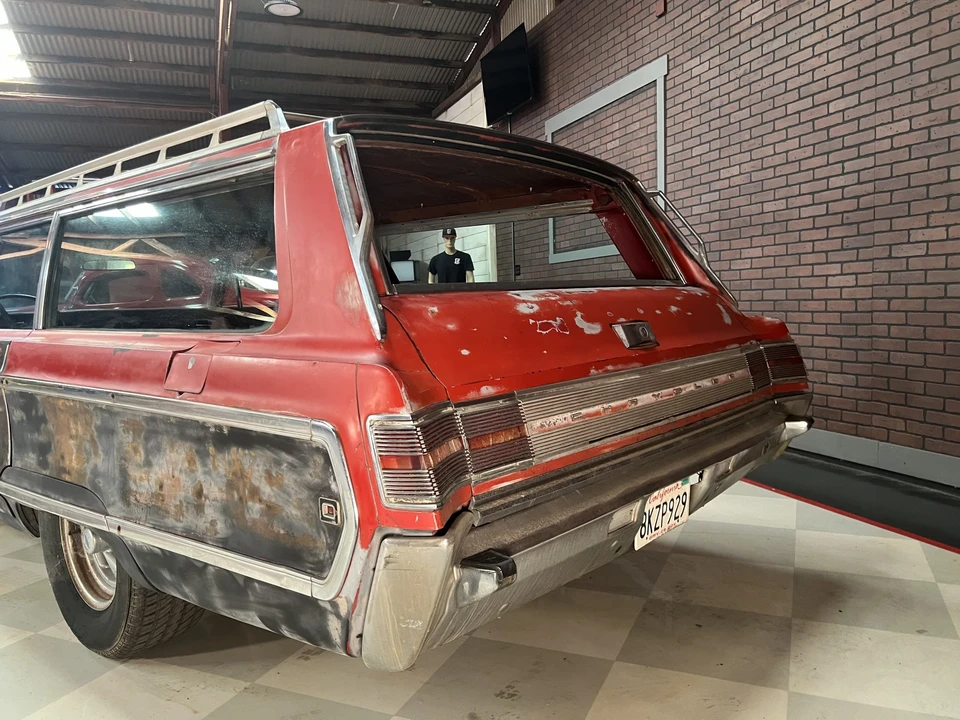 1968 Chrysler Town & Country - Image 13 of 31