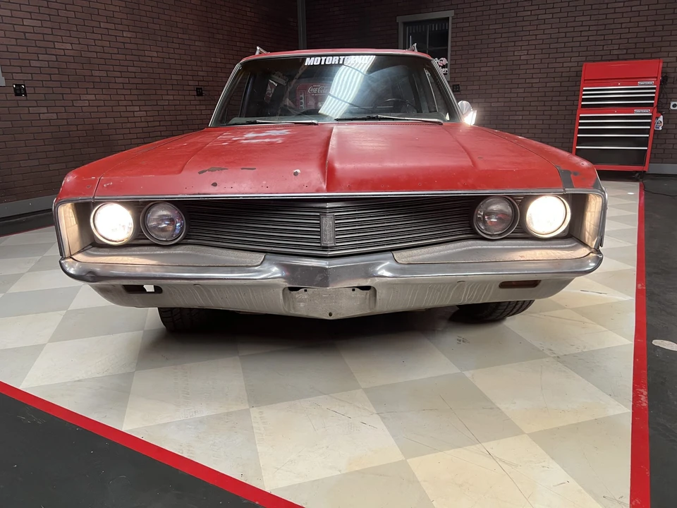 1968 Chrysler Town & Country - Image 3 of 31
