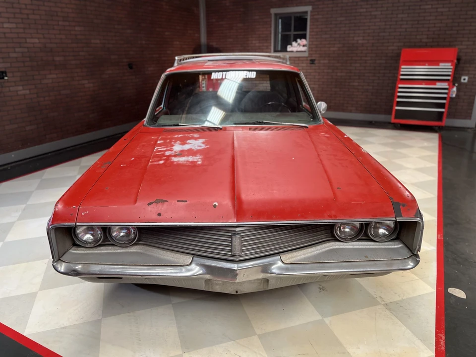 1968 Chrysler Town & Country - Image 2 of 31