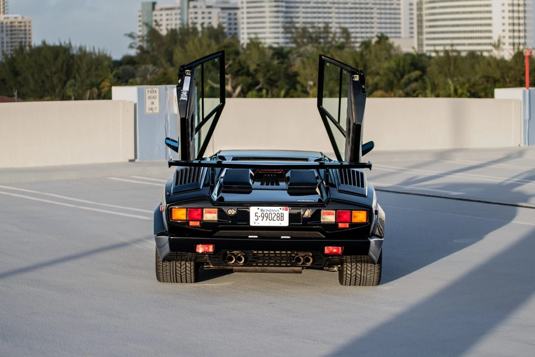 1989 Lamborghini Countach 25th Anniversary Edition - Image 26 of 31