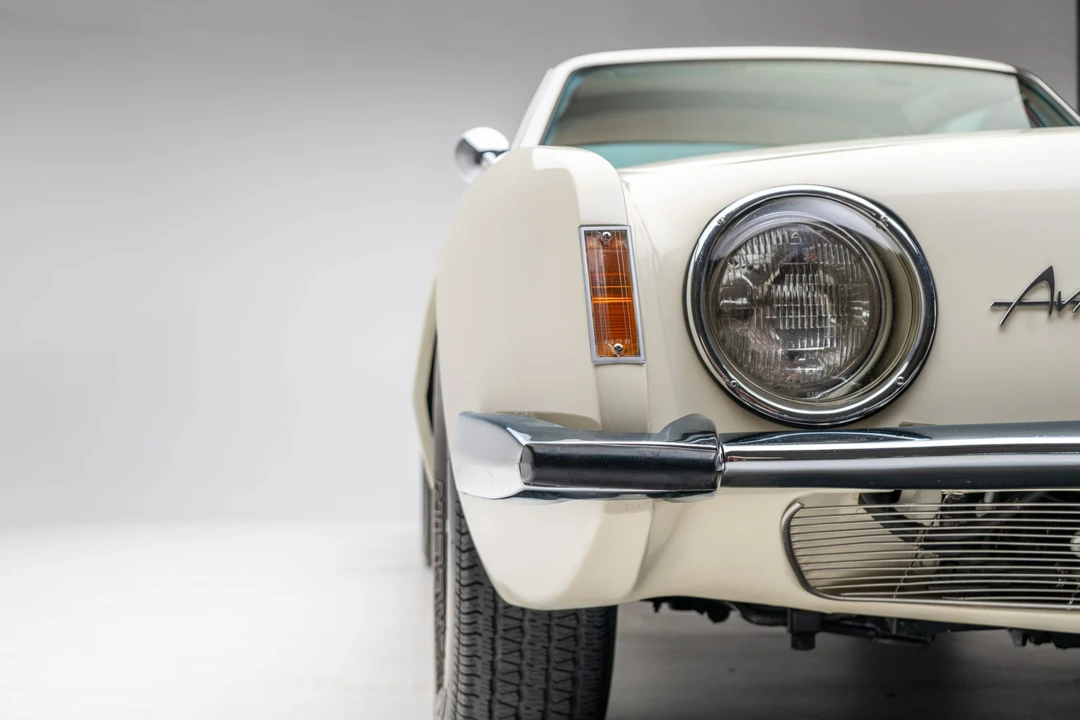 1963 Studebaker Avanti - Image 30 of 31