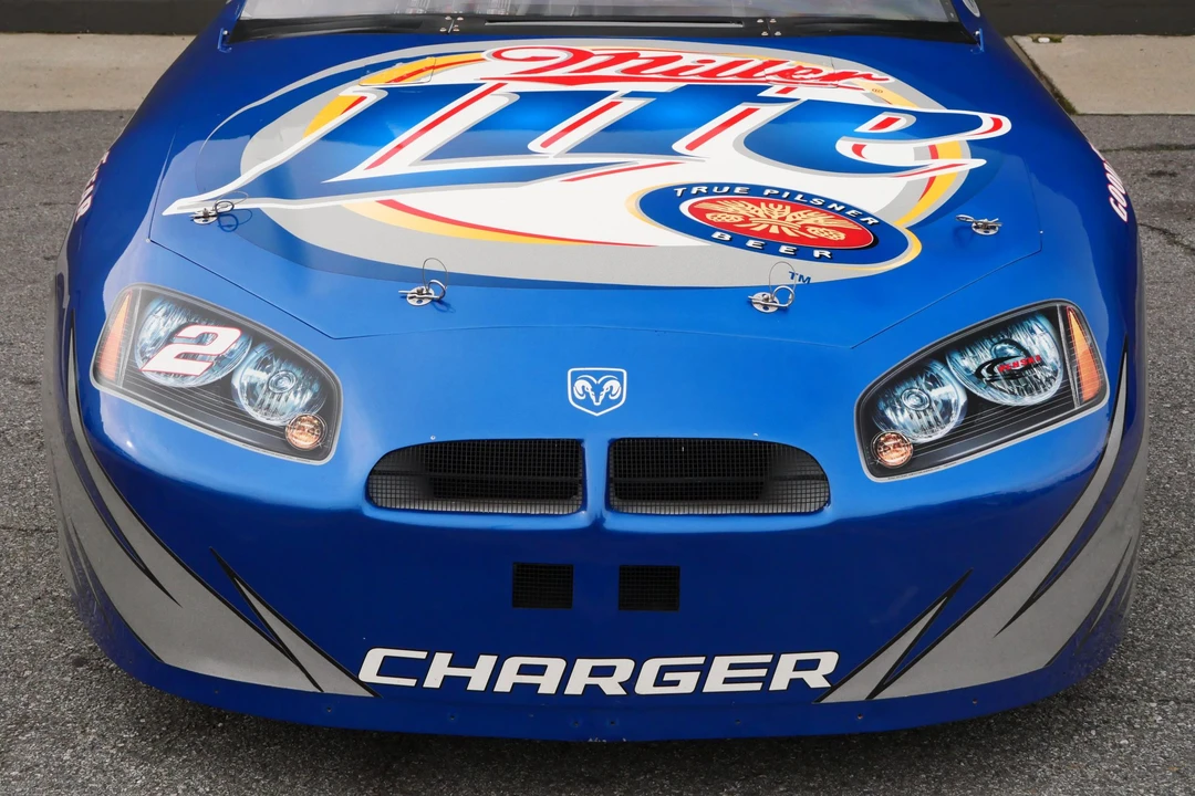 2005 Dodge Charger - Image 22 of 31