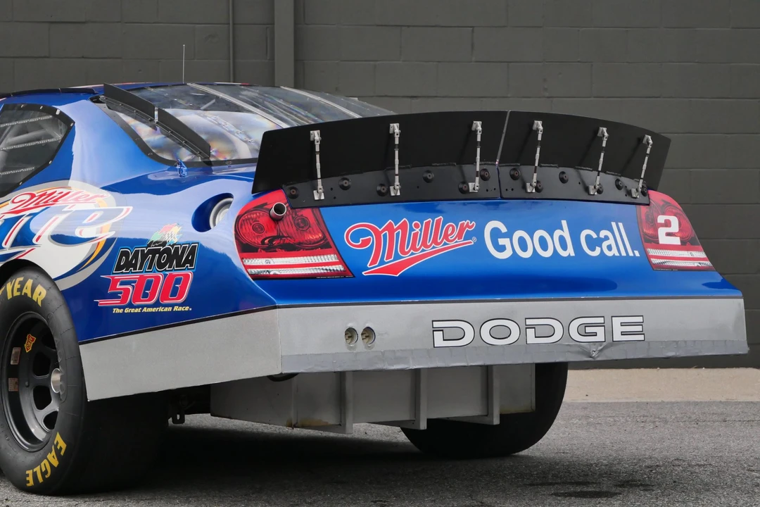 2005 Dodge Charger - Image 16 of 31