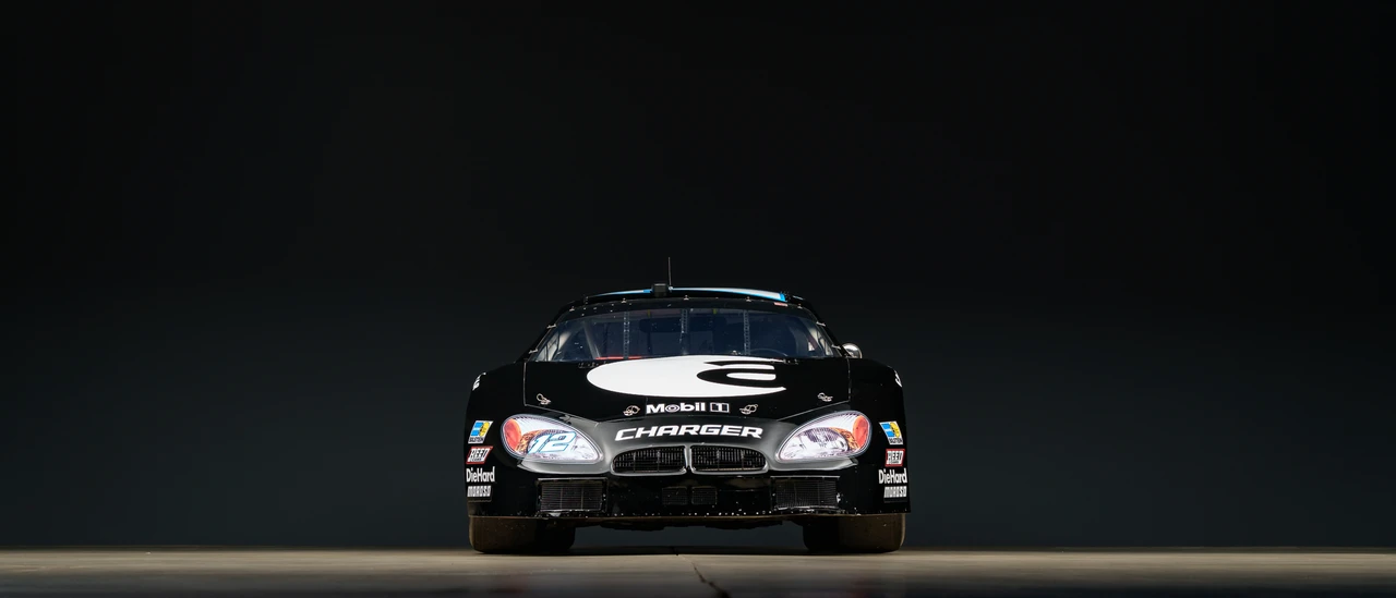 Dodge Charger 6th Gen - Image 24 of 31