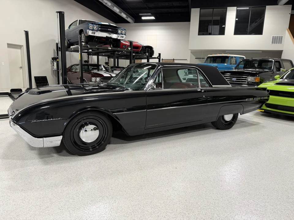 1962 Ford Thunderbird 3rd Gen - Image 8 of 31