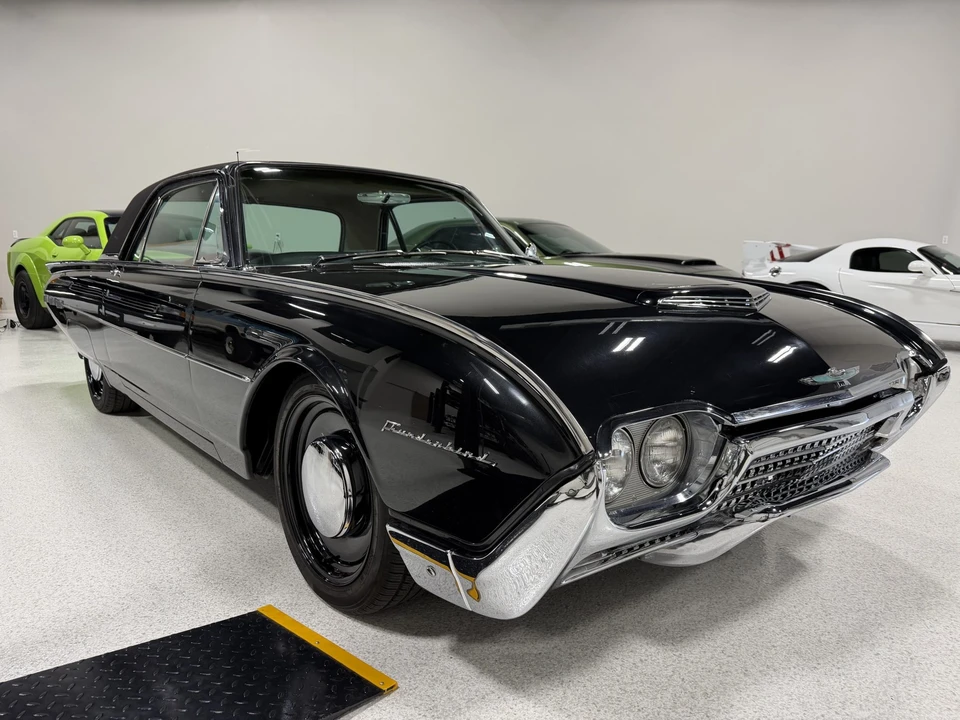 1962 Ford Thunderbird 3rd Gen - Image 27 of 31