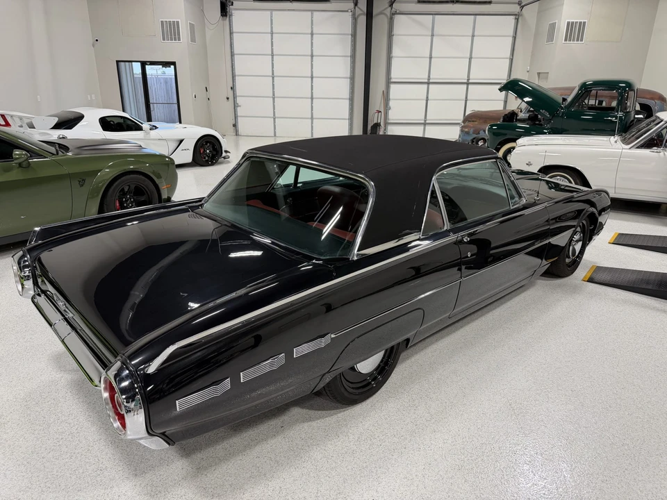 1962 Ford Thunderbird 3rd Gen - Image 21 of 31
