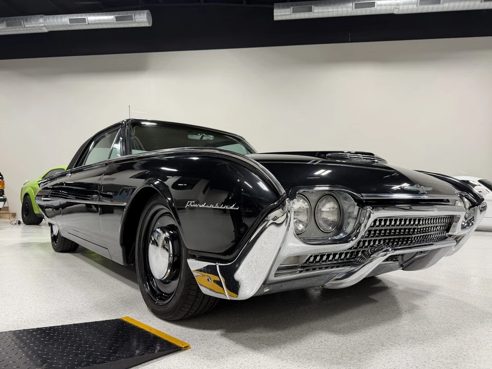 1962 Ford Thunderbird 3rd Gen - Image 29 of 31