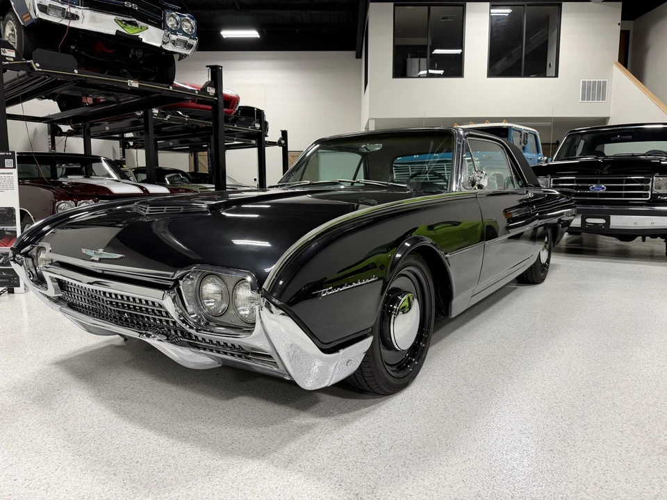 1962 Ford Thunderbird 3rd Gen - Image 3 of 31
