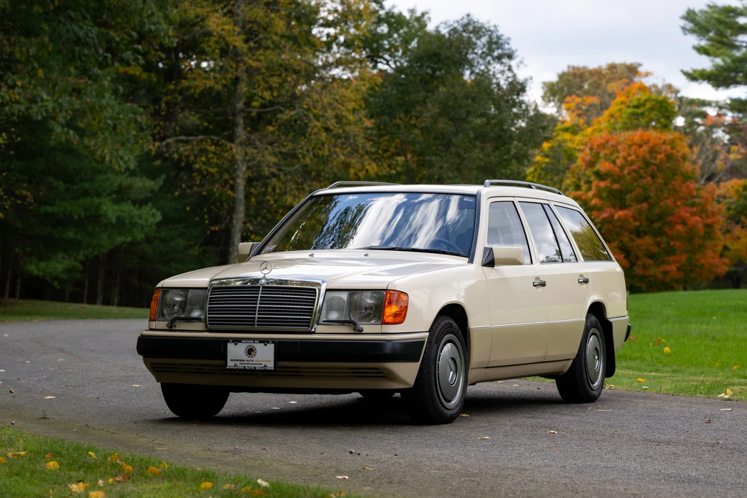 1989 Mercedes-Benz W124 E-Class - Image 13 of 31