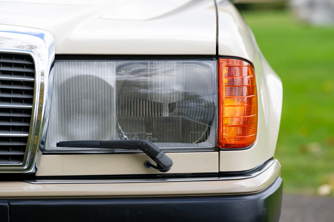 1989 Mercedes-Benz W124 E-Class - Image 20 of 31
