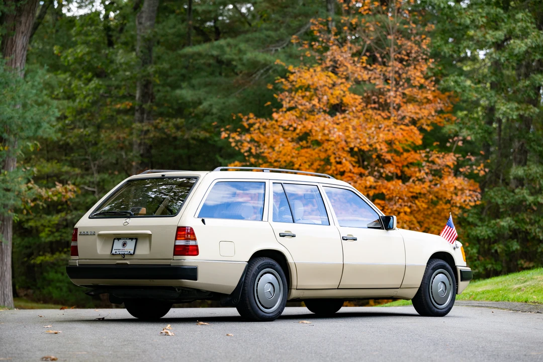 1989 Mercedes-Benz W124 E-Class - Image 7 of 31