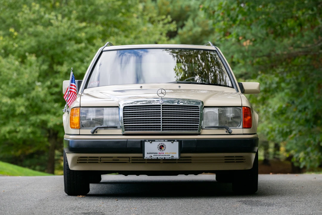 1989 Mercedes-Benz W124 E-Class - Image 3 of 31